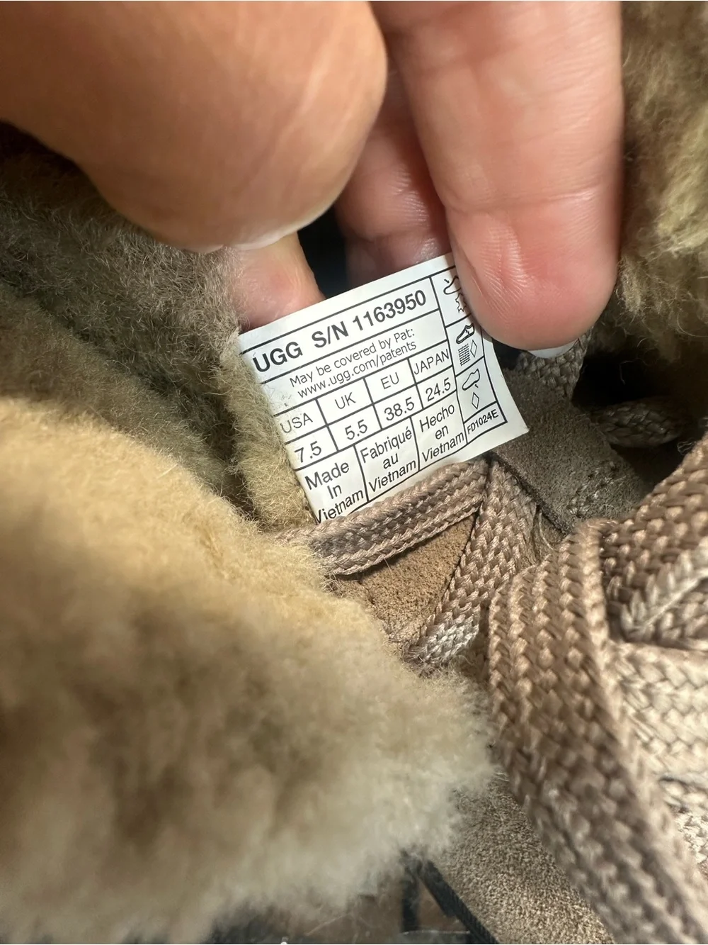 Ugg Brooklyn Water Resistant Hiker Boot with Genuine Shearling Trim .Like new